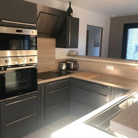 别墅 Belle Avec Piscine A