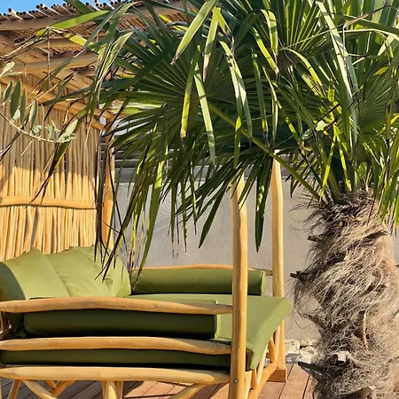 Belle Avec Piscine A *